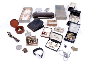 Lot 96 - A collection of costume jewellery
