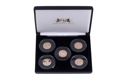 Lot 42 - Harrington & Byrne Elizabeth II gold Platinum Jubilee Five Sovereign Portrait Collection