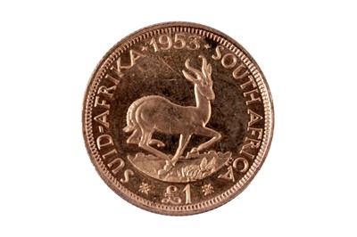 Lot 47 - South Africa Queen Elizabeth II gold £1