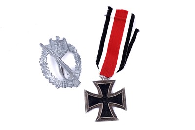 Lot 284 - German Second World War Infantry Assault badge; and a Second World War Iron Cross