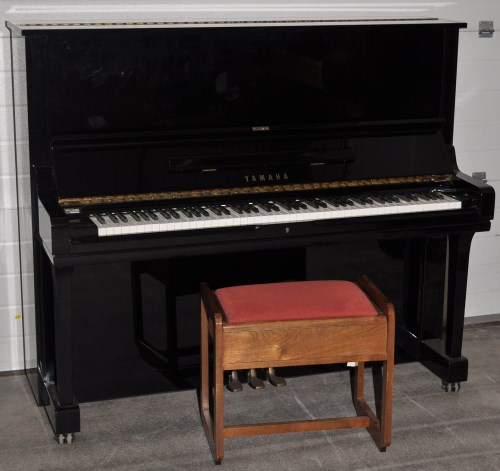 Lot 1193 - Yamaha, Japan: a U3AS black lacquer cased...