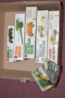 Lot 262 - Airfix model constructor kits: Military...