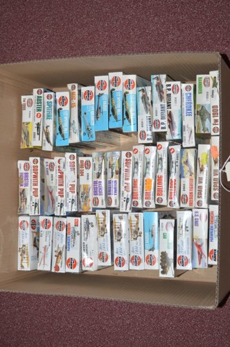 Lot 312 - Airfix model constructor kits: series 1, 1:72...