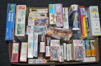 Lot 515 - Model constructor kits, by: Pyro, Hobbycraft,...