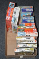 Lot 524 - Aircraft model constructor kits, by: ESCI,...