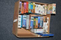 Lot 526 - Model constructor kits, including: Artesania...