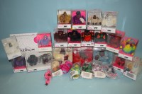 Lot 136 - Kipling: Monkey key rings (qty), mostly in...